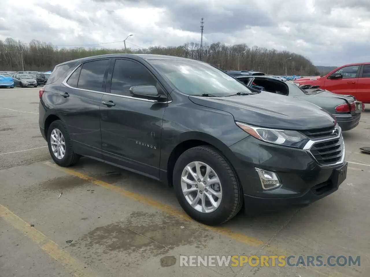 4 Photograph of a damaged car 3GNAXKEV5LS515578 CHEVROLET EQUINOX 2020