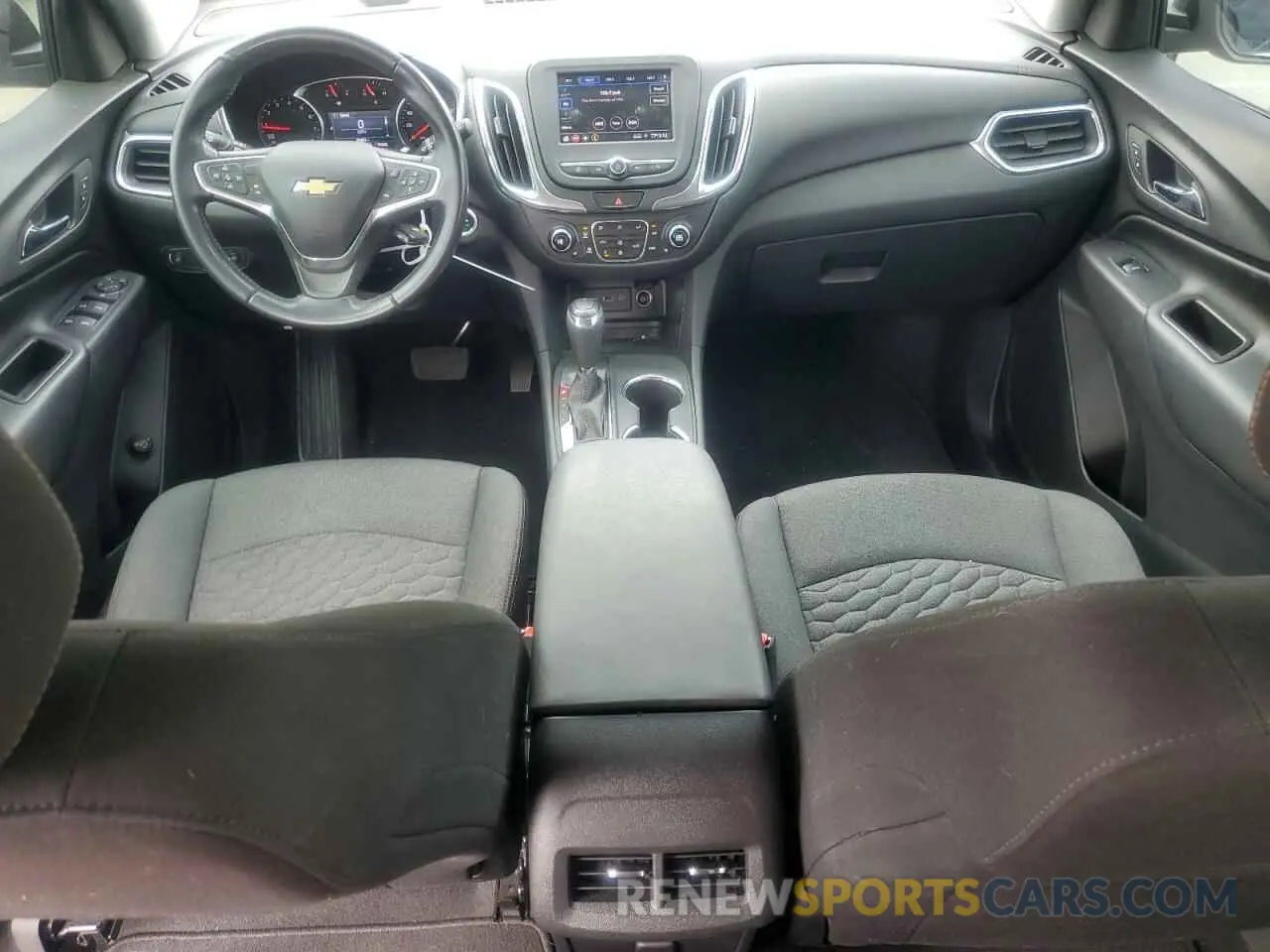 8 Photograph of a damaged car 3GNAXKEV5LS515578 CHEVROLET EQUINOX 2020