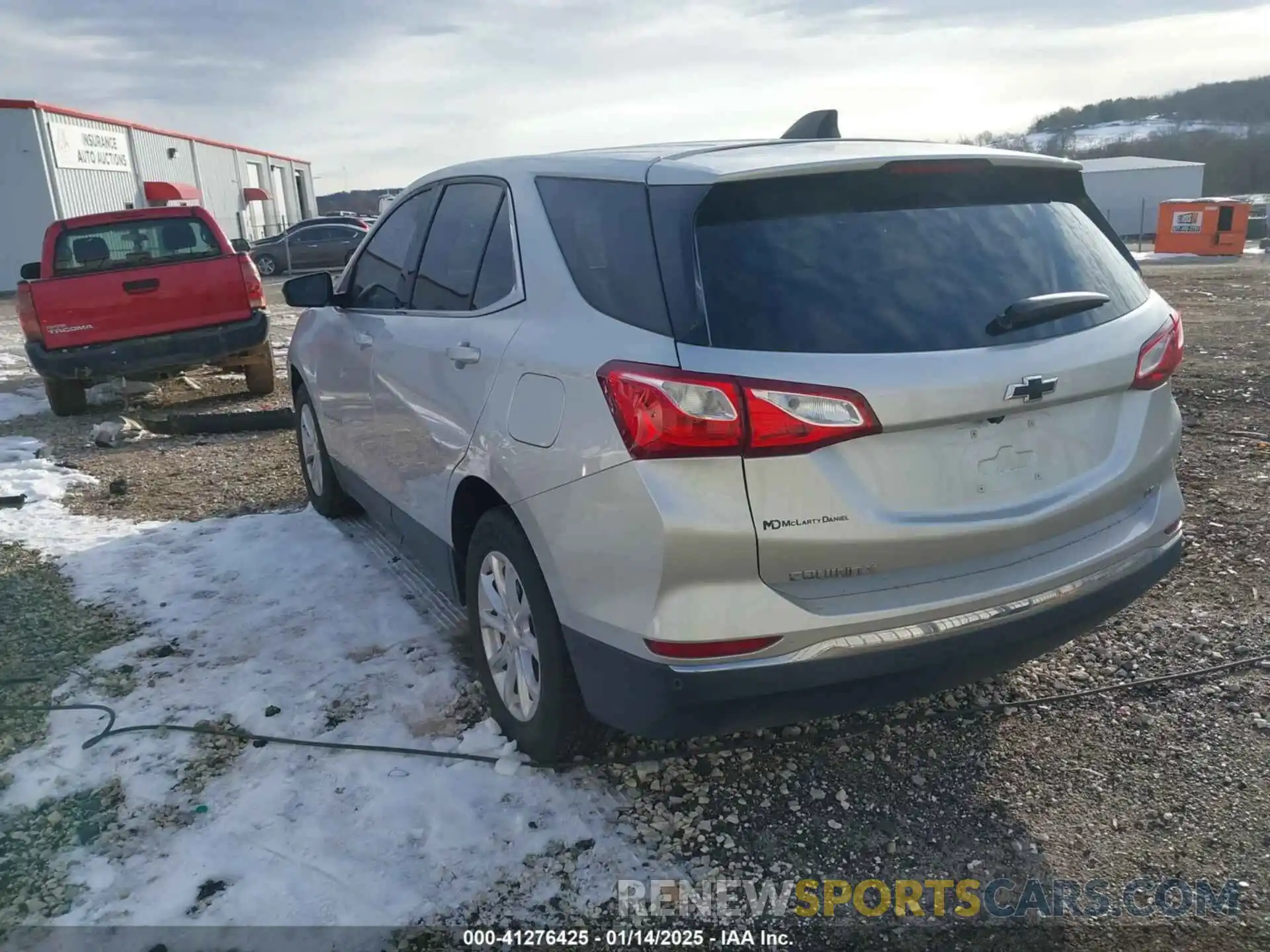 3 Photograph of a damaged car 3GNAXKEV5LS579393 CHEVROLET EQUINOX 2020