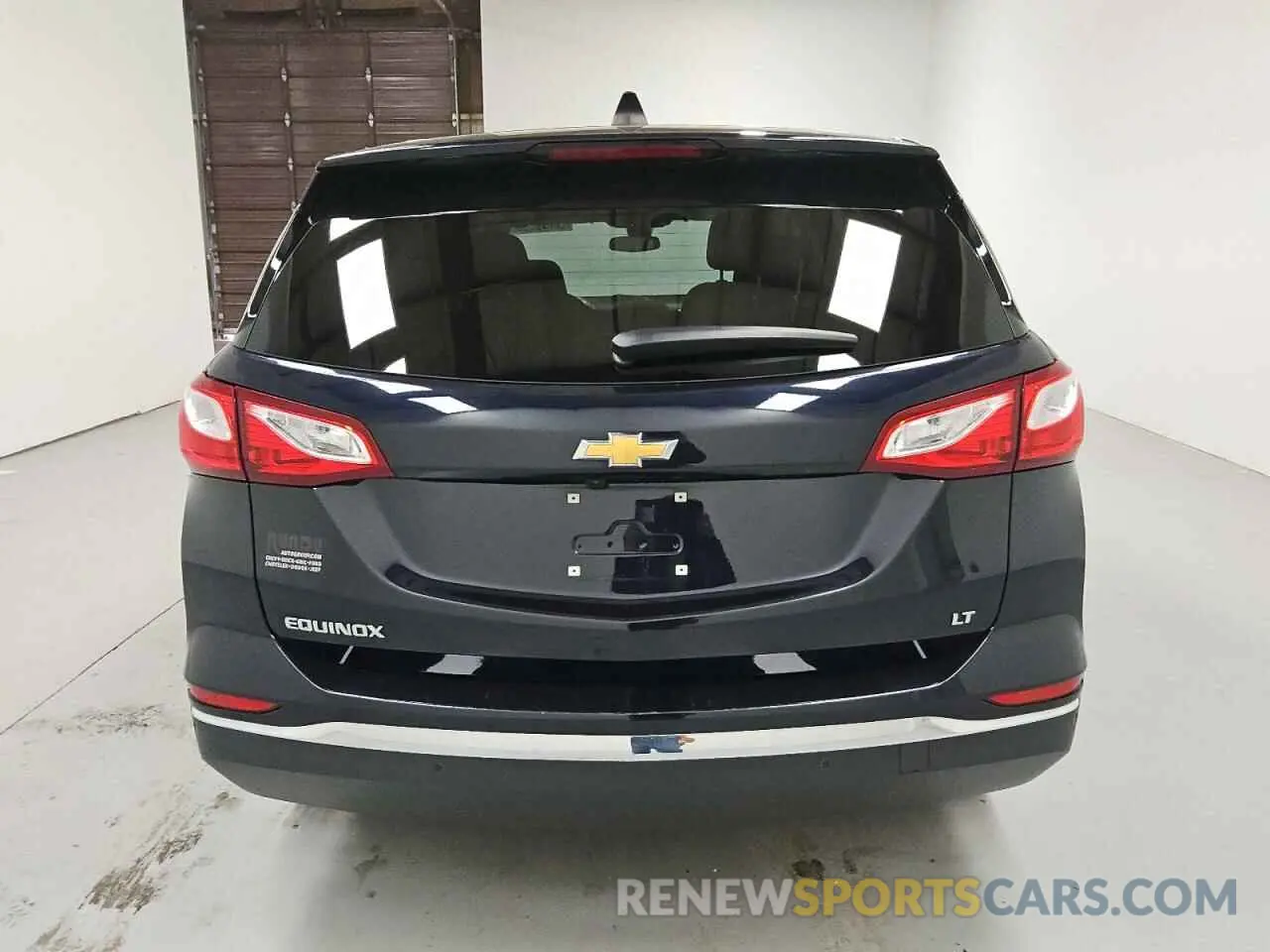 6 Photograph of a damaged car 3GNAXKEV5LS588918 CHEVROLET EQUINOX 2020