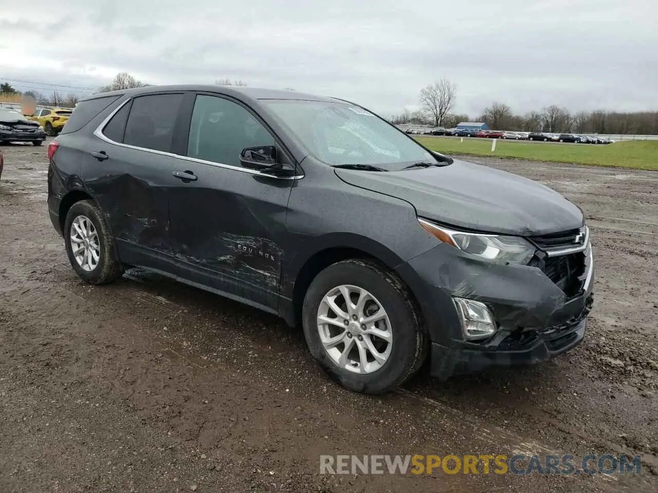 4 Photograph of a damaged car 3GNAXKEV5LS637177 CHEVROLET EQUINOX 2020