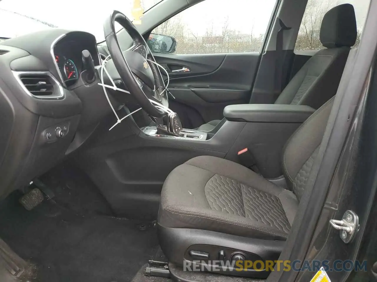 7 Photograph of a damaged car 3GNAXKEV5LS637177 CHEVROLET EQUINOX 2020