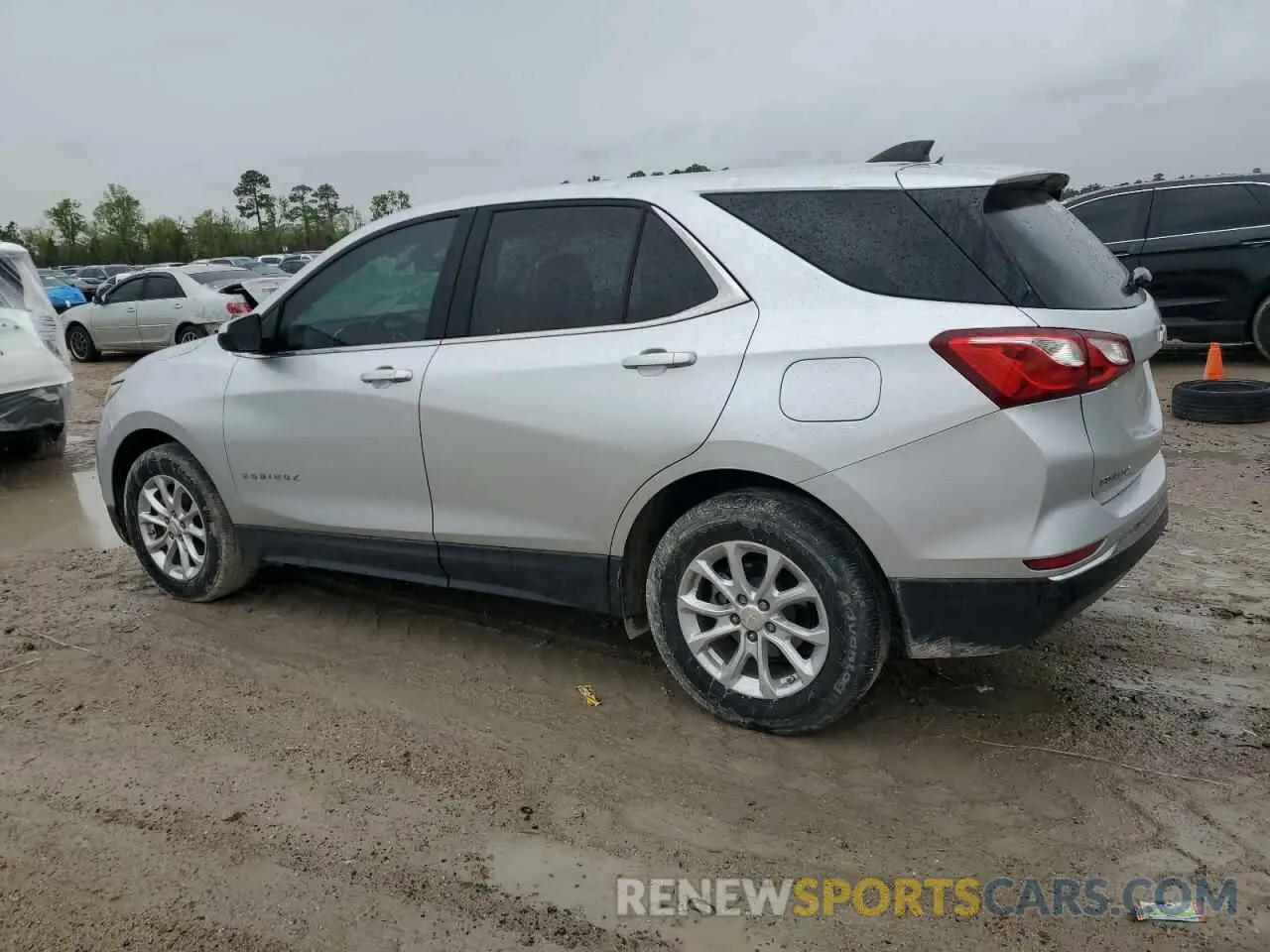 2 Photograph of a damaged car 3GNAXKEV5LS653458 CHEVROLET EQUINOX 2020