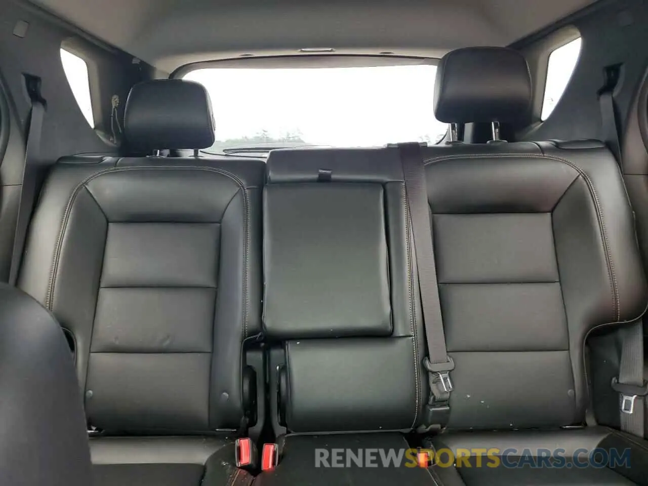 10 Photograph of a damaged car 3GNAXKEV5LS715764 CHEVROLET EQUINOX 2020