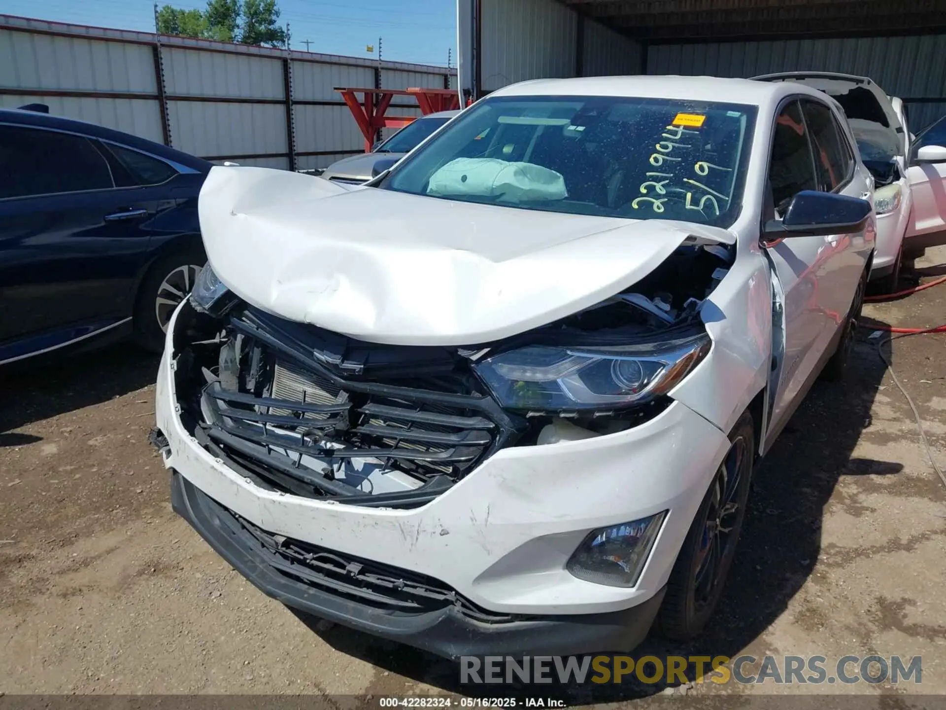 12 Photograph of a damaged car 3GNAXKEV5LS736582 CHEVROLET EQUINOX 2020