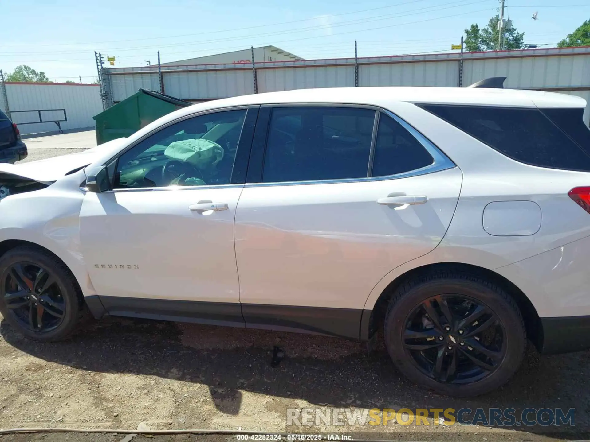 15 Photograph of a damaged car 3GNAXKEV5LS736582 CHEVROLET EQUINOX 2020