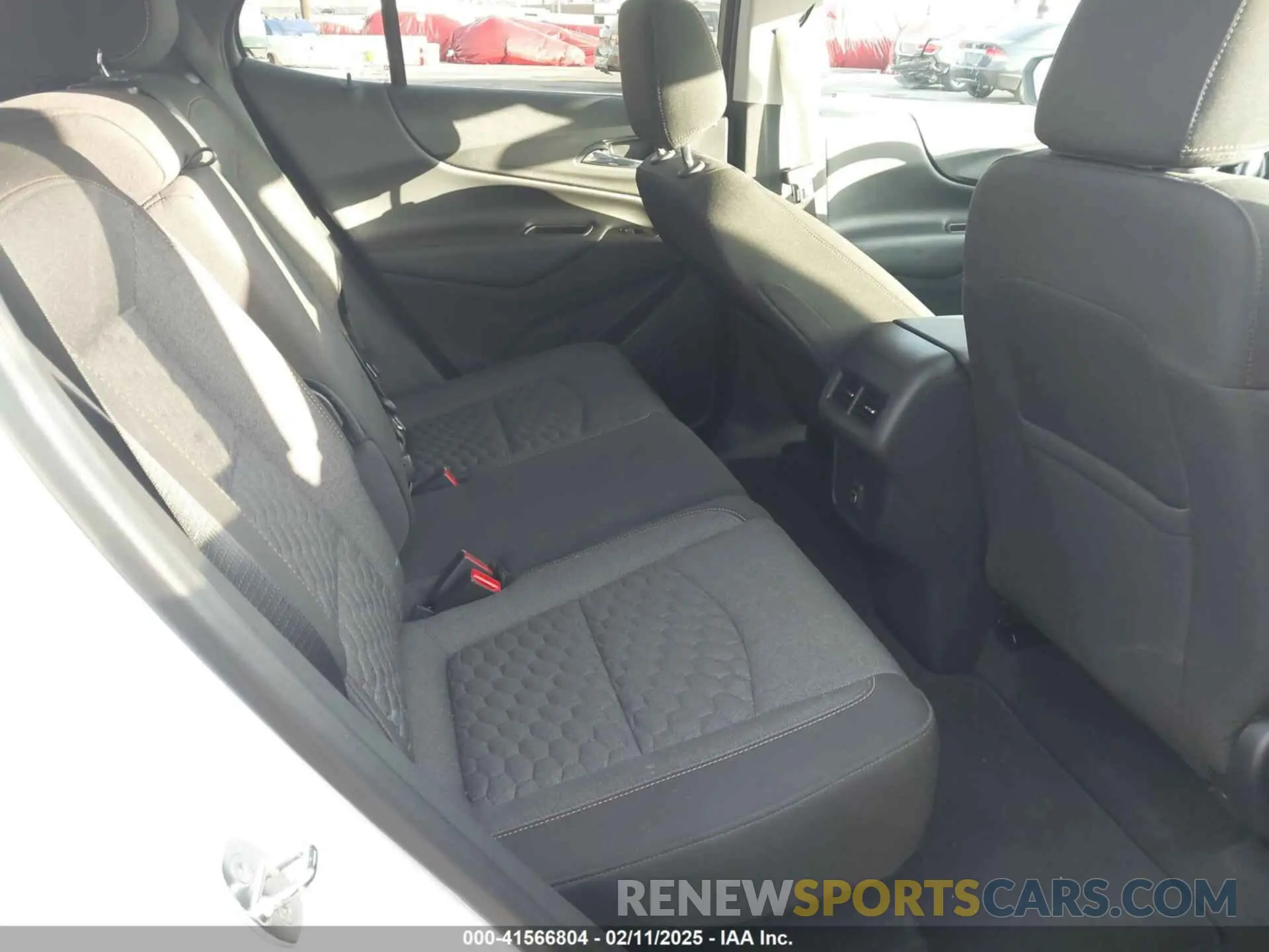 8 Photograph of a damaged car 3GNAXKEV6LL215431 CHEVROLET EQUINOX 2020