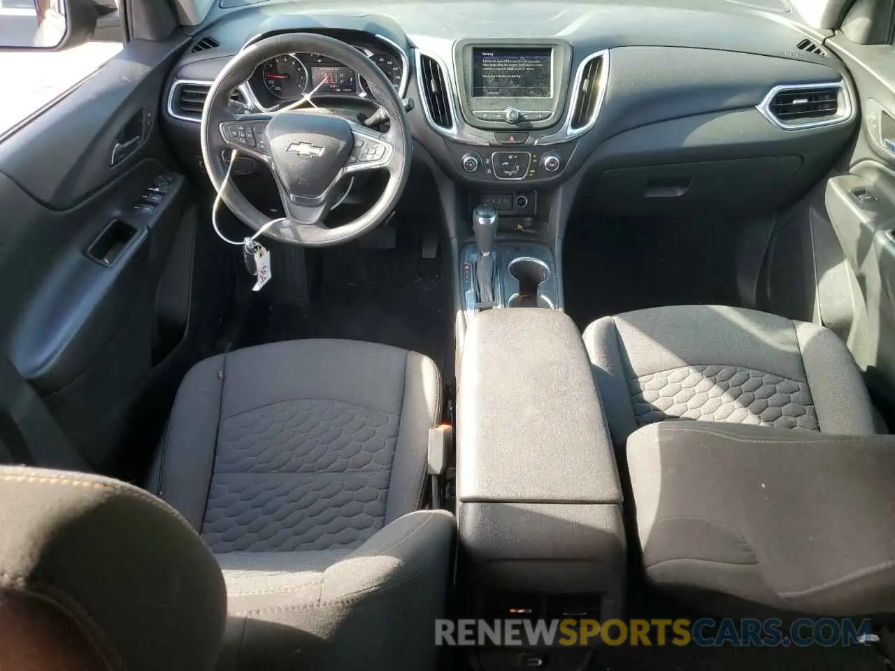 8 Photograph of a damaged car 3GNAXKEV6LL320793 CHEVROLET EQUINOX 2020