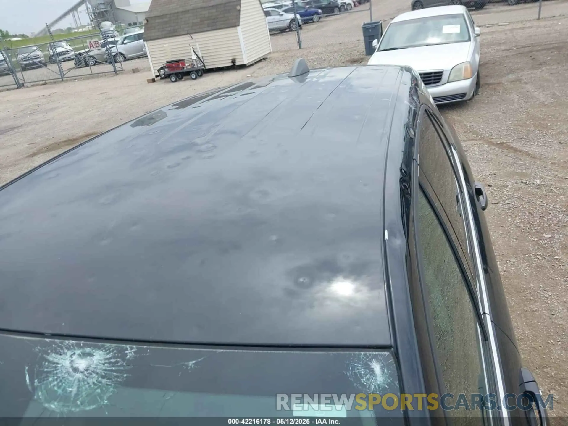 18 Photograph of a damaged car 3GNAXKEV6LL328571 CHEVROLET EQUINOX 2020