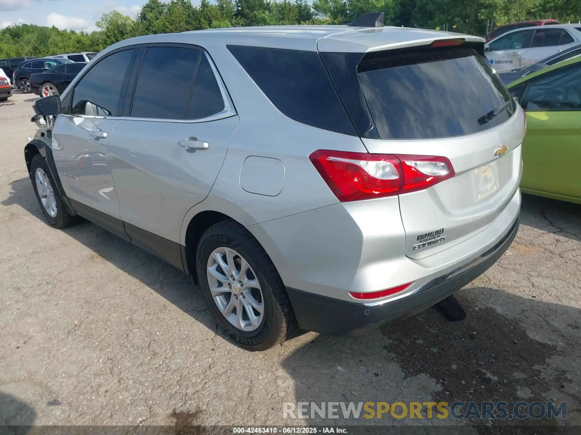 3 Photograph of a damaged car 3GNAXKEV6LS503049 CHEVROLET EQUINOX 2020