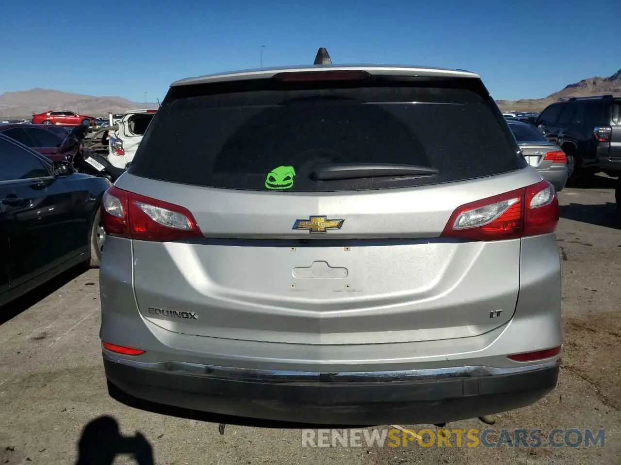 6 Photograph of a damaged car 3GNAXKEV6LS520515 CHEVROLET EQUINOX 2020