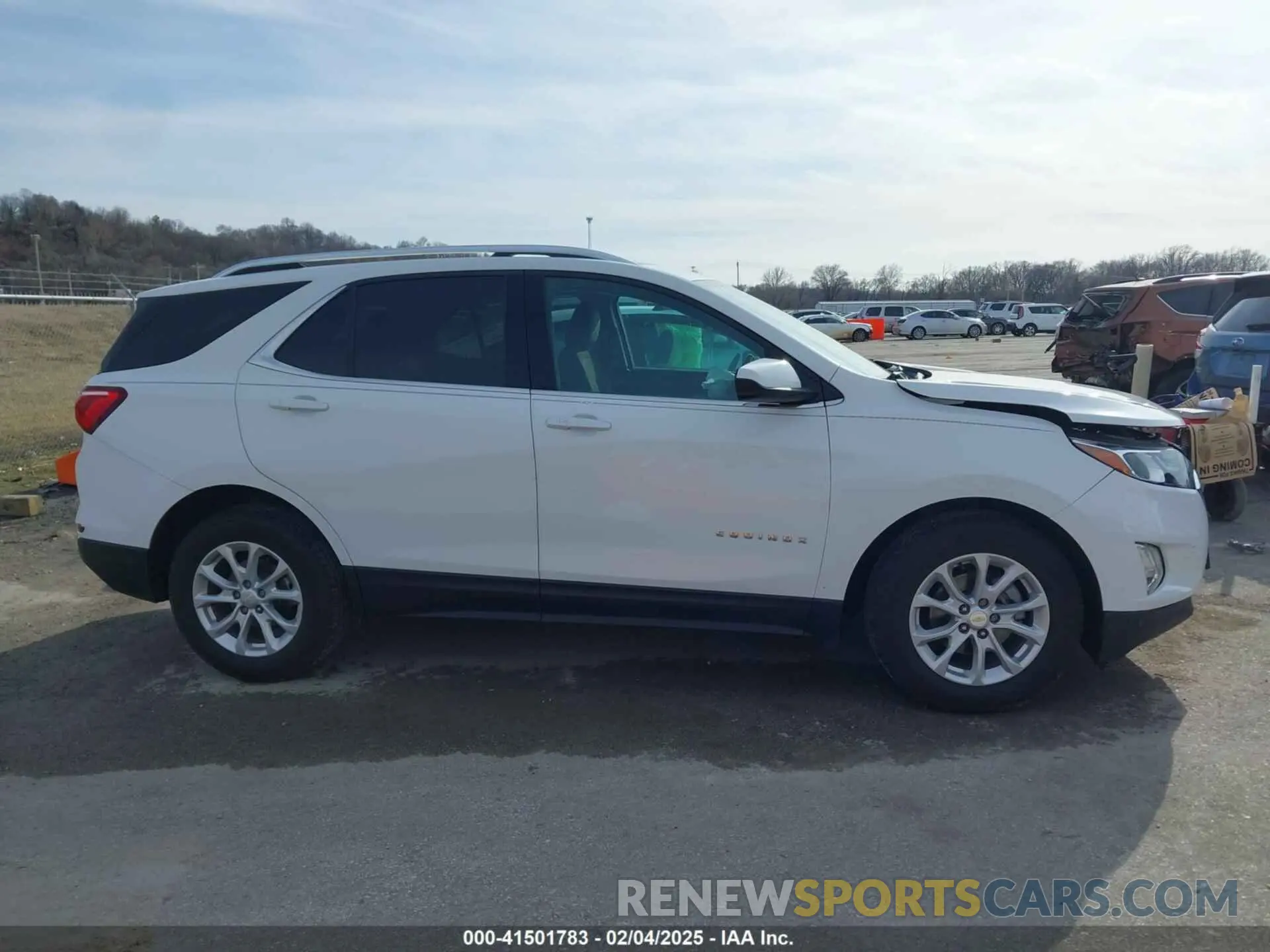 13 Photograph of a damaged car 3GNAXKEV6LS592671 CHEVROLET EQUINOX 2020