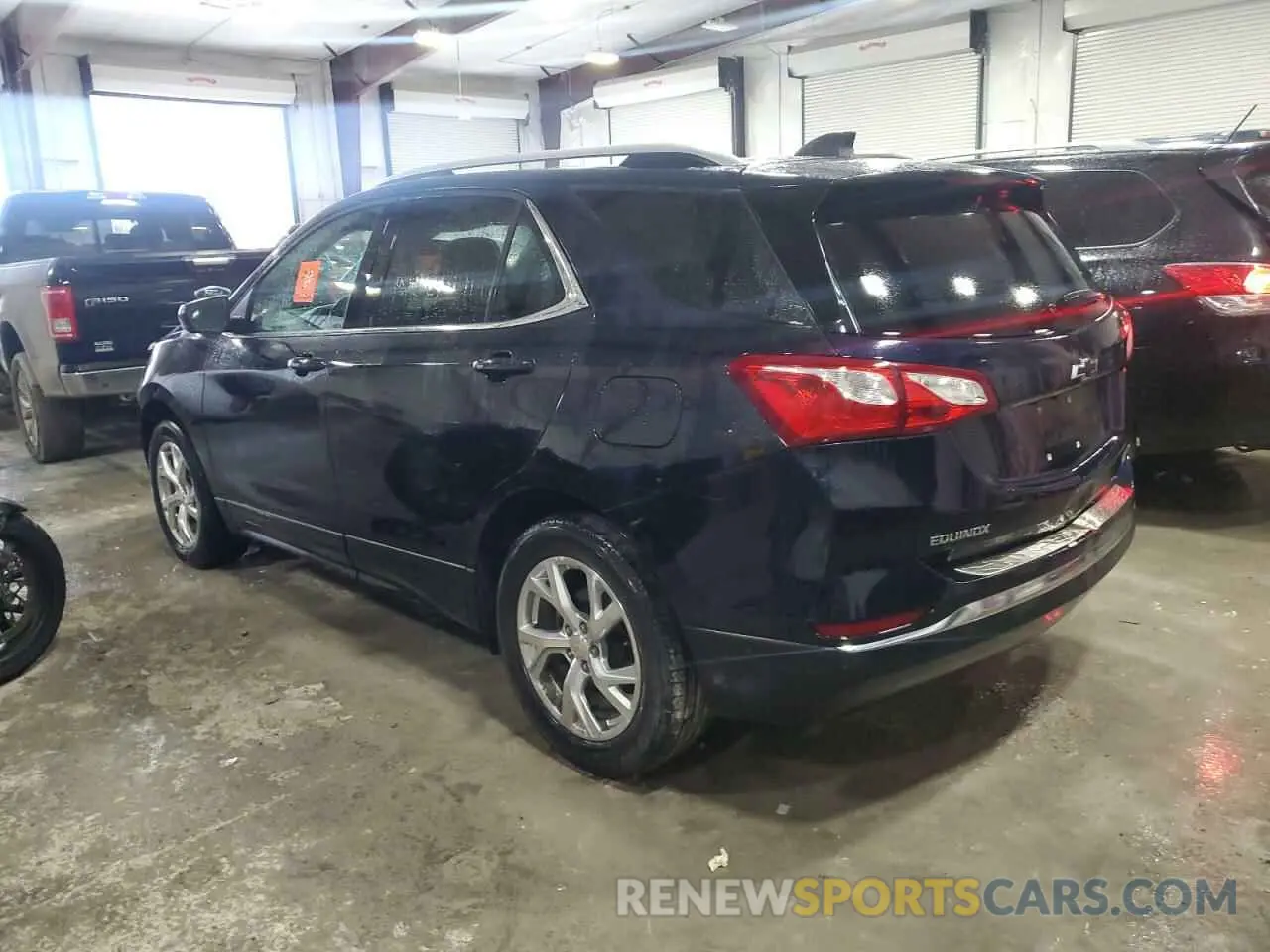 2 Photograph of a damaged car 3GNAXKEV6LS674724 CHEVROLET EQUINOX 2020