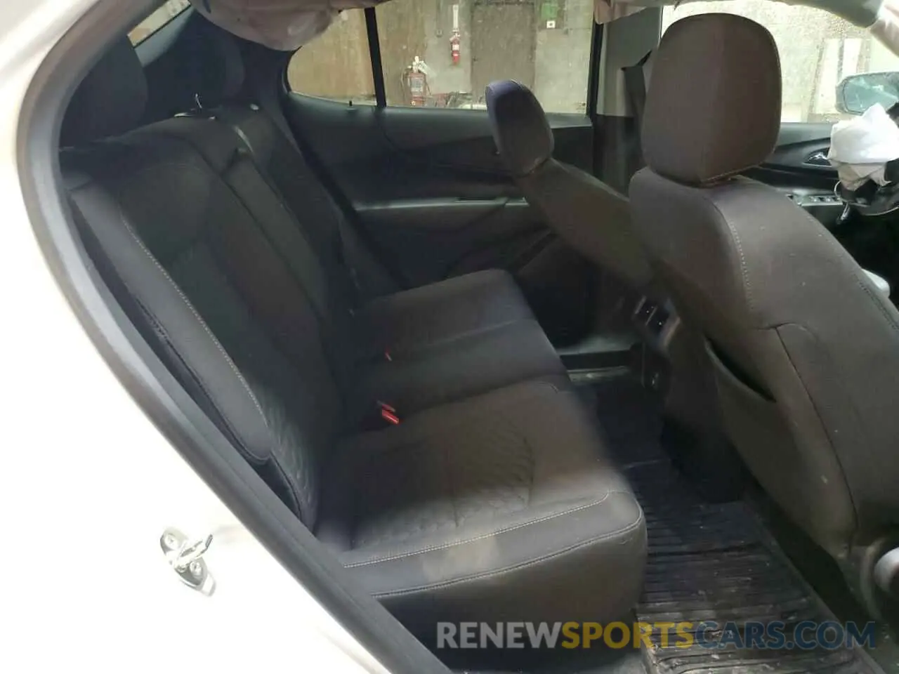 11 Photograph of a damaged car 3GNAXKEV6LS701520 CHEVROLET EQUINOX 2020