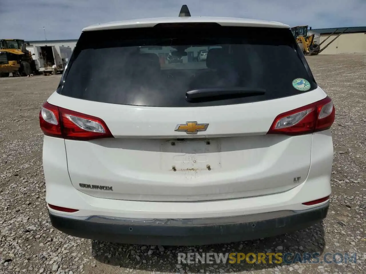 6 Photograph of a damaged car 3GNAXKEV6LS732329 CHEVROLET EQUINOX 2020