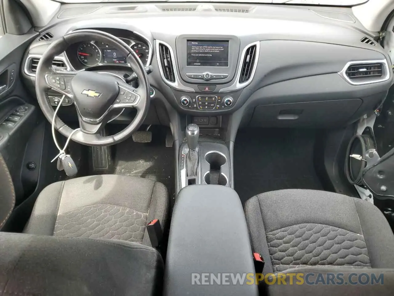 8 Photograph of a damaged car 3GNAXKEV6LS732329 CHEVROLET EQUINOX 2020