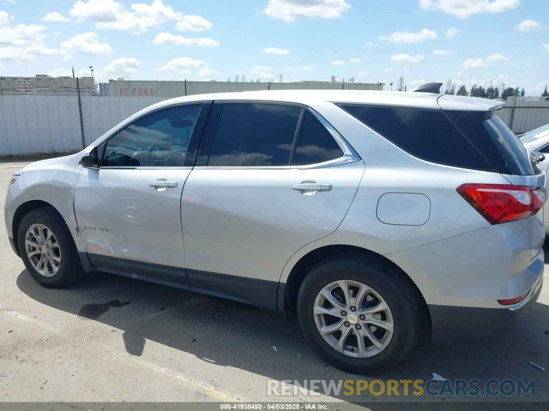 15 Photograph of a damaged car 3GNAXKEV7LS503738 CHEVROLET EQUINOX 2020