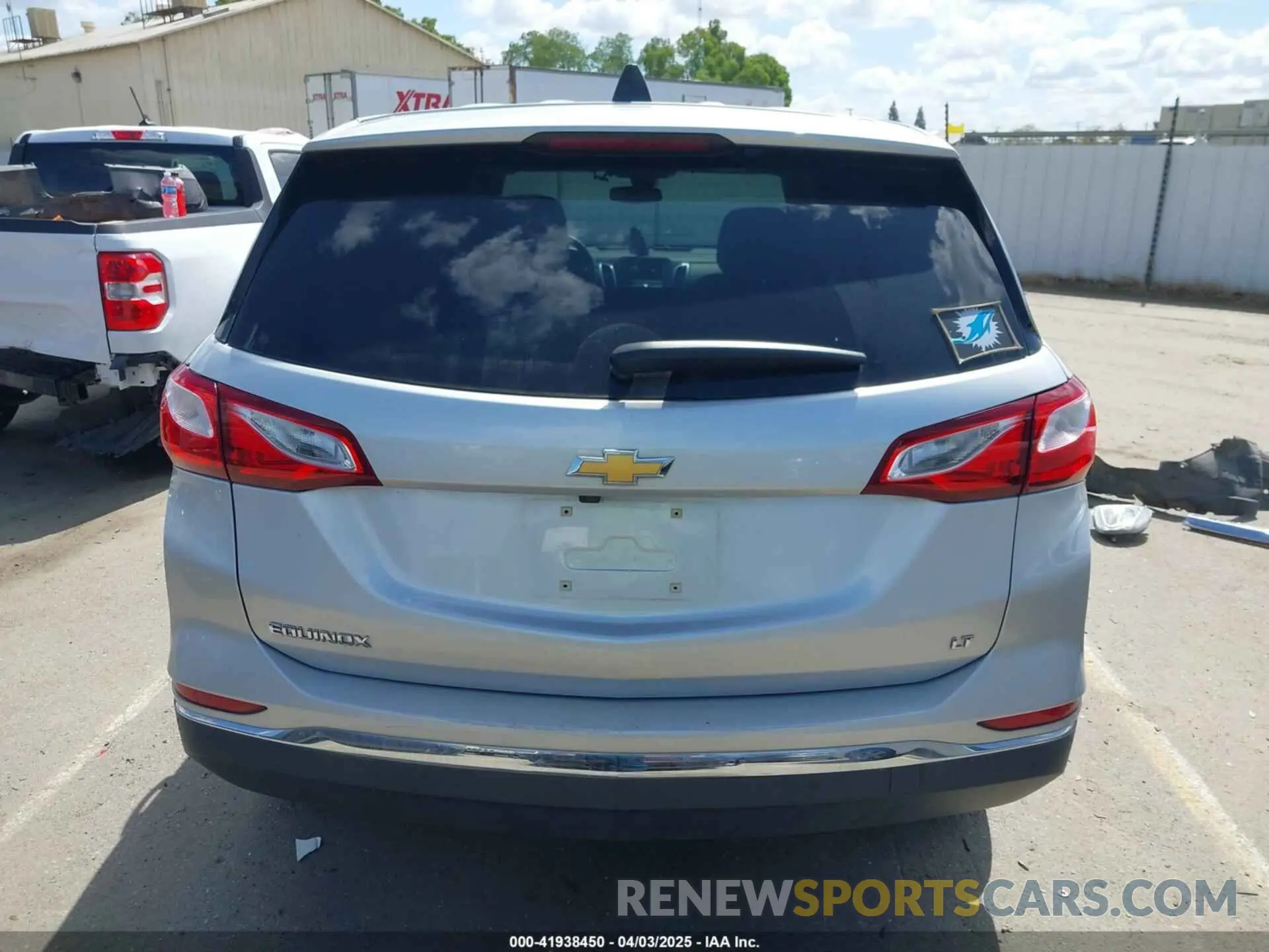 17 Photograph of a damaged car 3GNAXKEV7LS503738 CHEVROLET EQUINOX 2020