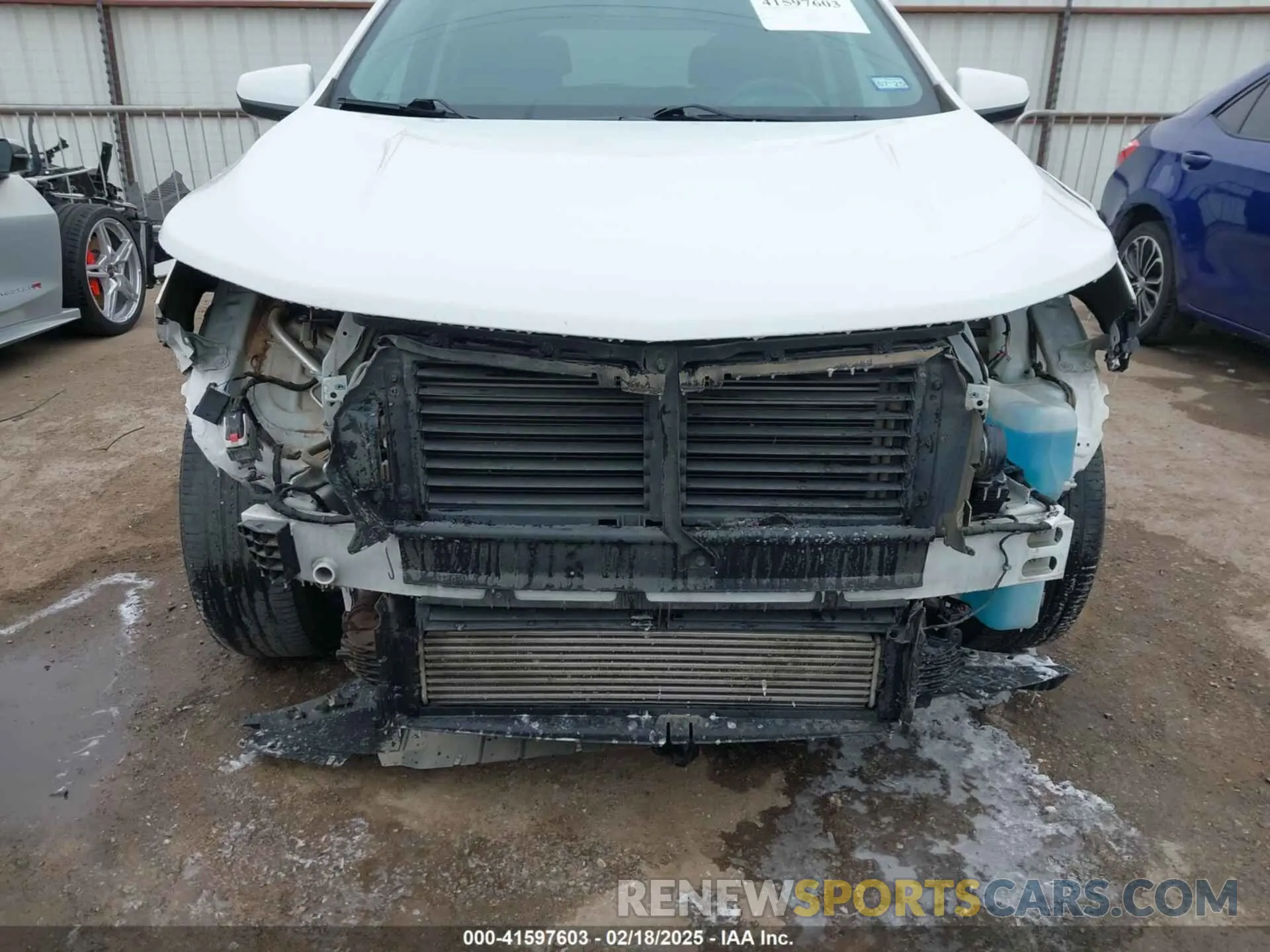 6 Photograph of a damaged car 3GNAXKEV7LS515582 CHEVROLET EQUINOX 2020