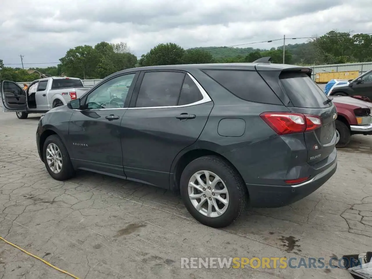 2 Photograph of a damaged car 3GNAXKEV7LS550932 CHEVROLET EQUINOX 2020