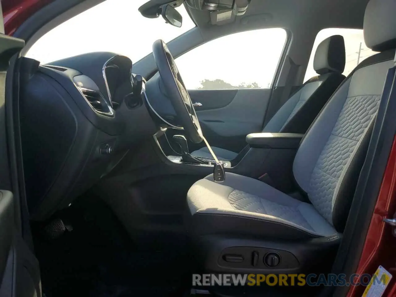 7 Photograph of a damaged car 3GNAXKEV7LS592176 CHEVROLET EQUINOX 2020