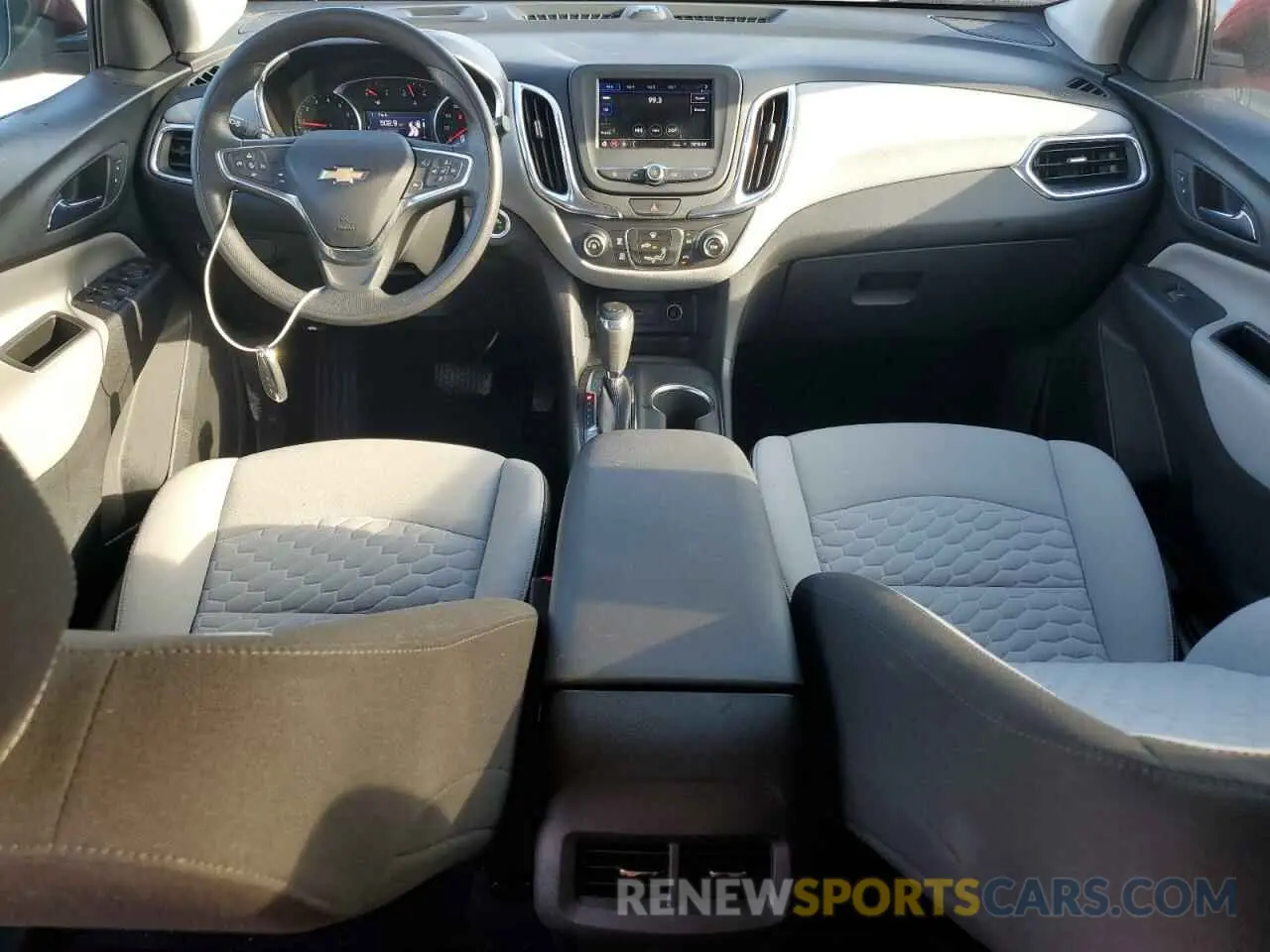 8 Photograph of a damaged car 3GNAXKEV7LS592176 CHEVROLET EQUINOX 2020