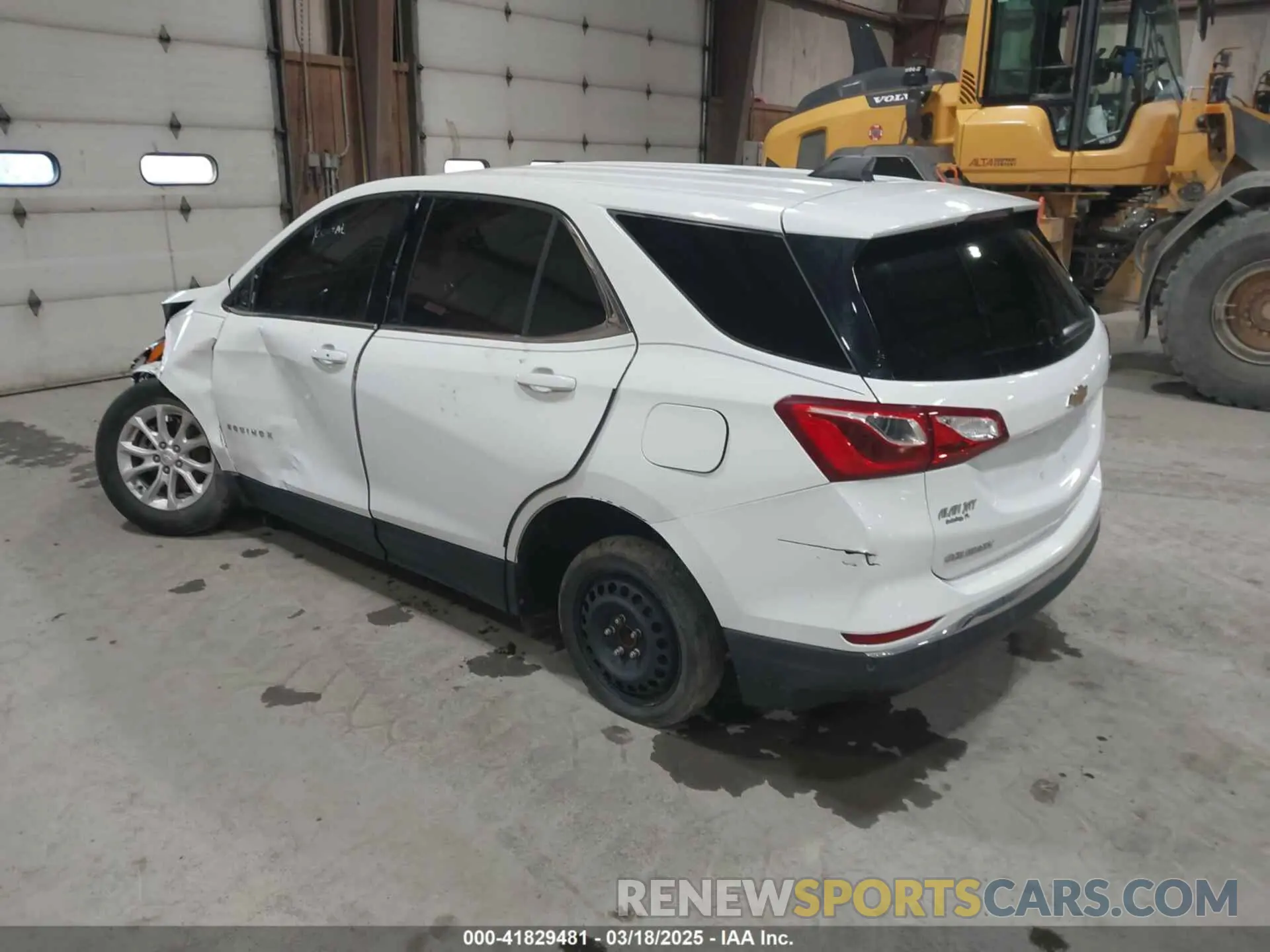 3 Photograph of a damaged car 3GNAXKEV7LS620820 CHEVROLET EQUINOX 2020