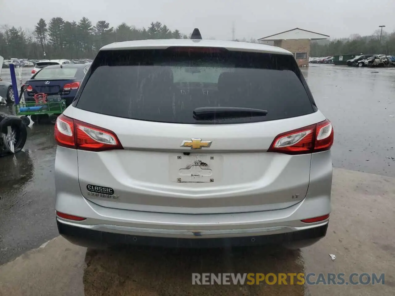 6 Photograph of a damaged car 3GNAXKEV7LS699986 CHEVROLET EQUINOX 2020
