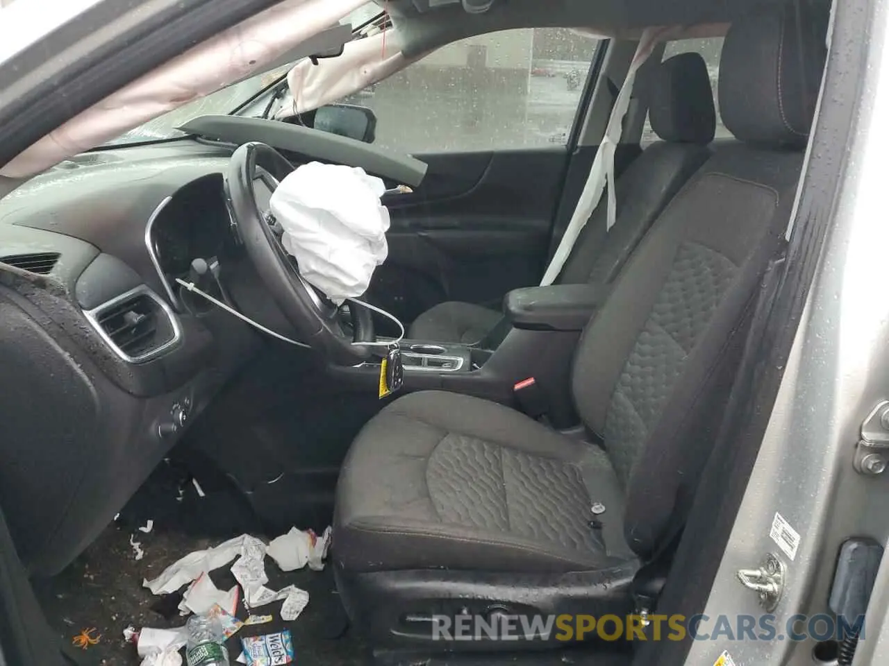 7 Photograph of a damaged car 3GNAXKEV7LS699986 CHEVROLET EQUINOX 2020