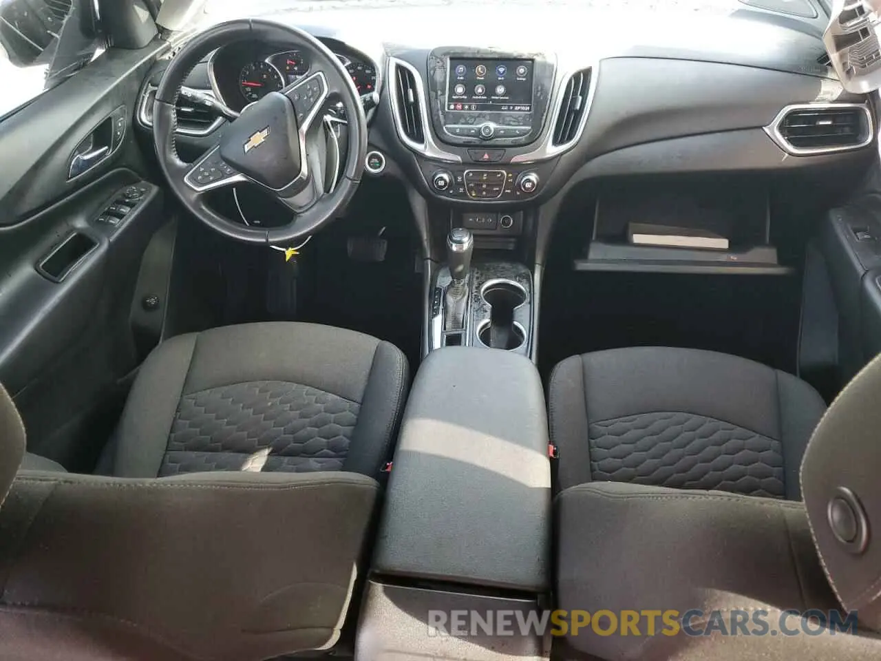 8 Photograph of a damaged car 3GNAXKEV7LS713448 CHEVROLET EQUINOX 2020