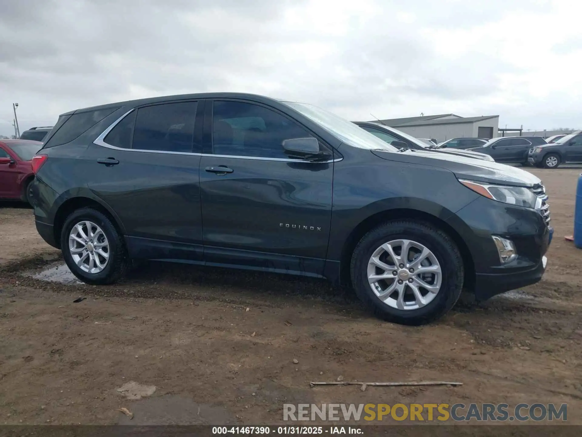 13 Photograph of a damaged car 3GNAXKEV8LS535971 CHEVROLET EQUINOX 2020