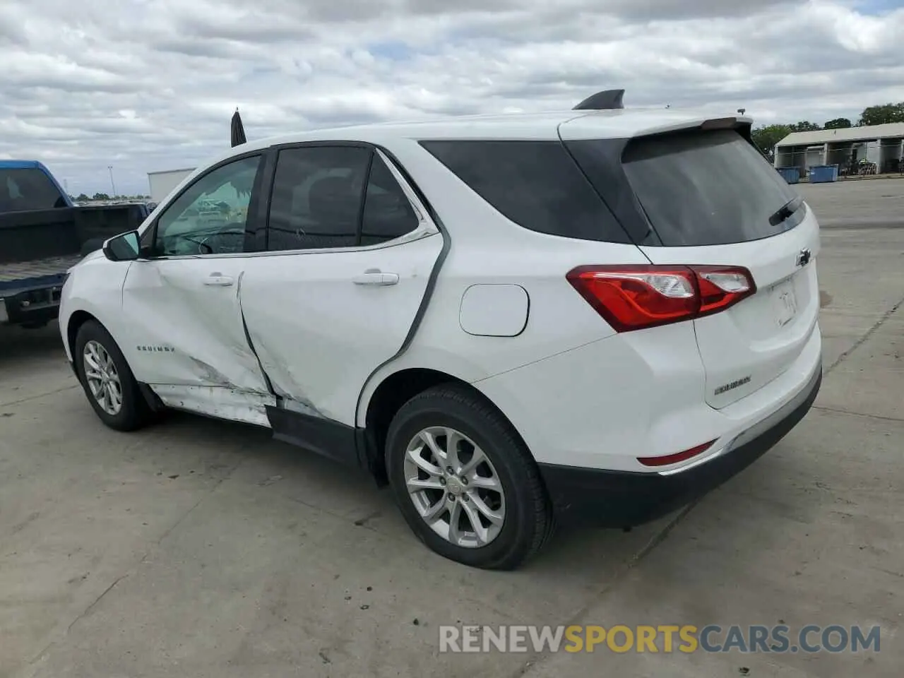 2 Photograph of a damaged car 3GNAXKEV8LS574222 CHEVROLET EQUINOX 2020