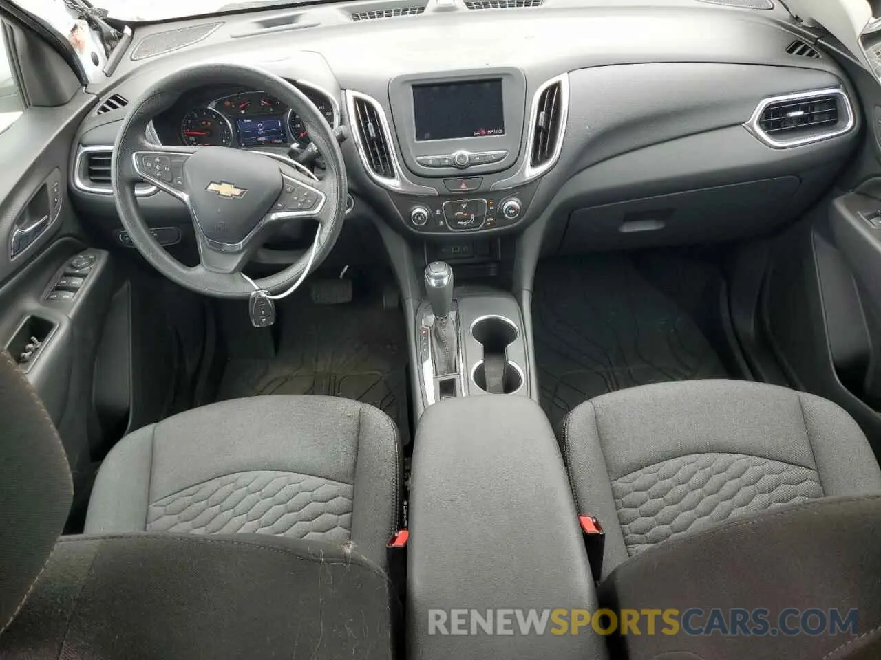 8 Photograph of a damaged car 3GNAXKEV8LS574222 CHEVROLET EQUINOX 2020
