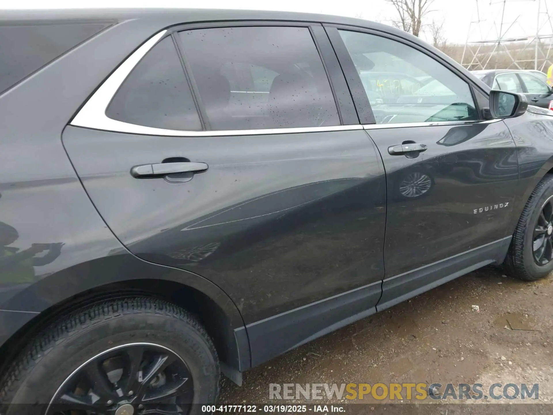13 Photograph of a damaged car 3GNAXKEV8LS602469 CHEVROLET EQUINOX 2020