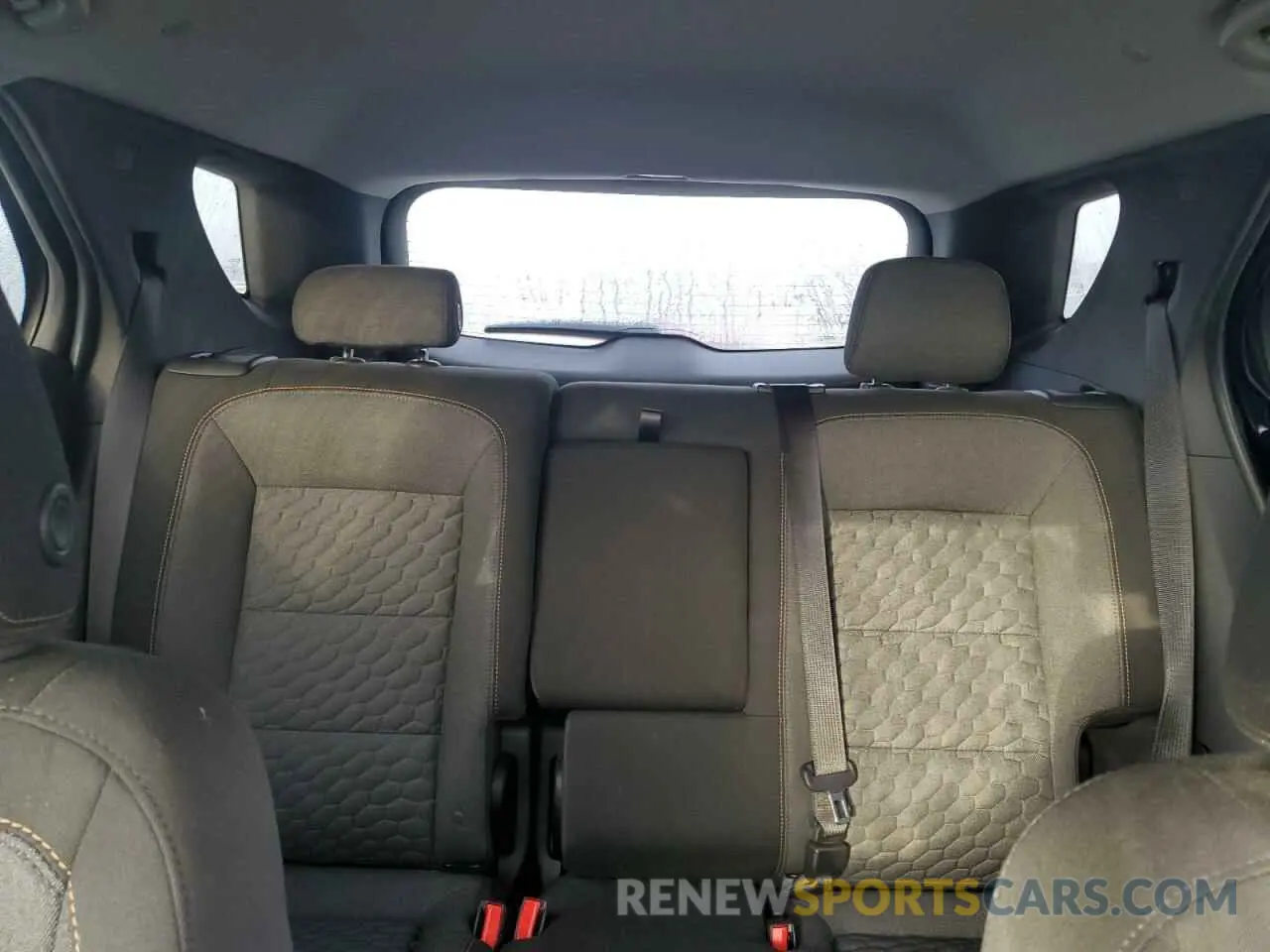 10 Photograph of a damaged car 3GNAXKEV8LS640168 CHEVROLET EQUINOX 2020