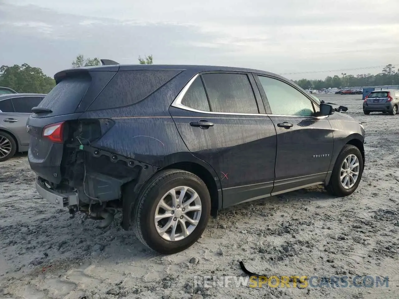 3 Photograph of a damaged car 3GNAXKEV8LS640168 CHEVROLET EQUINOX 2020