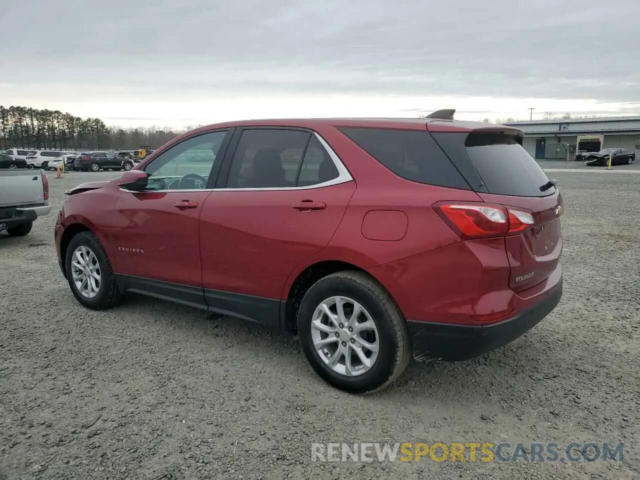 2 Photograph of a damaged car 3GNAXKEV8LS644320 CHEVROLET EQUINOX 2020