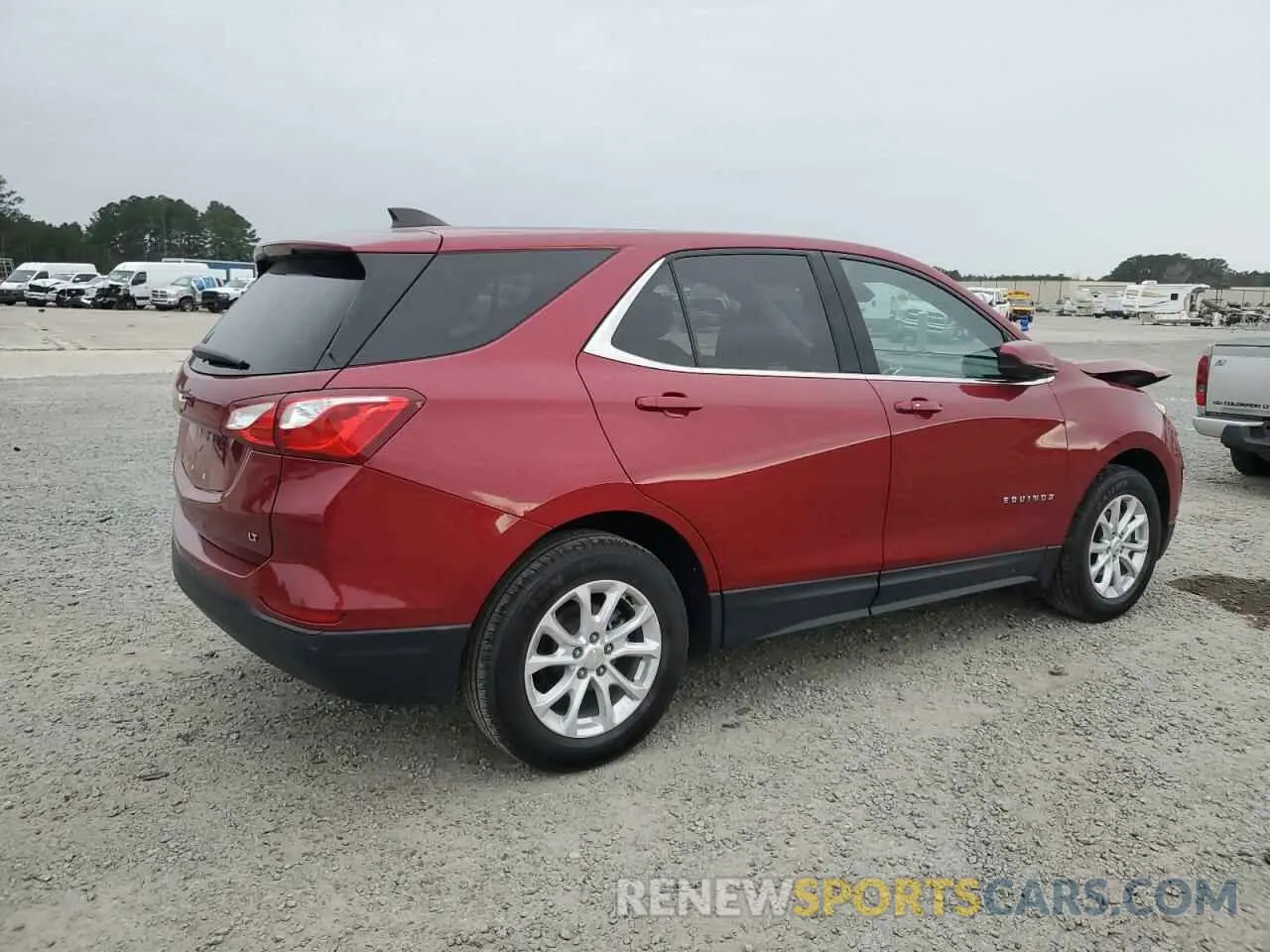 3 Photograph of a damaged car 3GNAXKEV8LS644320 CHEVROLET EQUINOX 2020