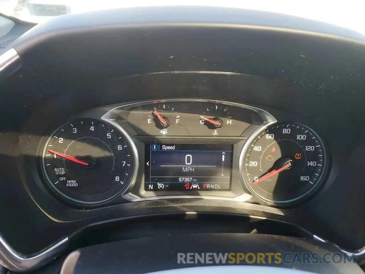 9 Photograph of a damaged car 3GNAXKEV8LS661490 CHEVROLET EQUINOX 2020