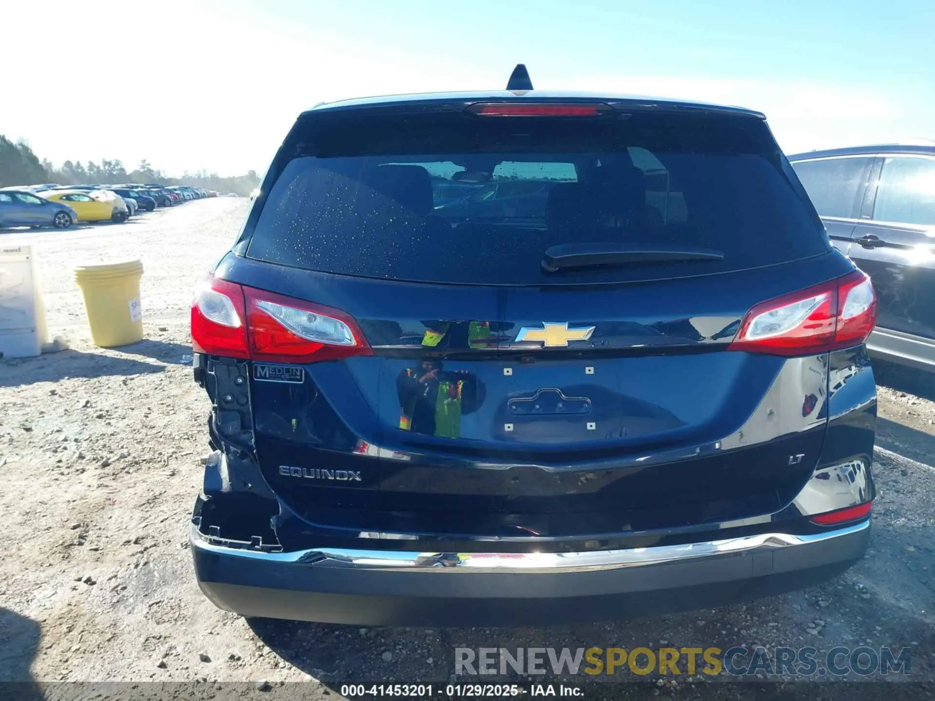 16 Photograph of a damaged car 3GNAXKEV8LS679097 CHEVROLET EQUINOX 2020