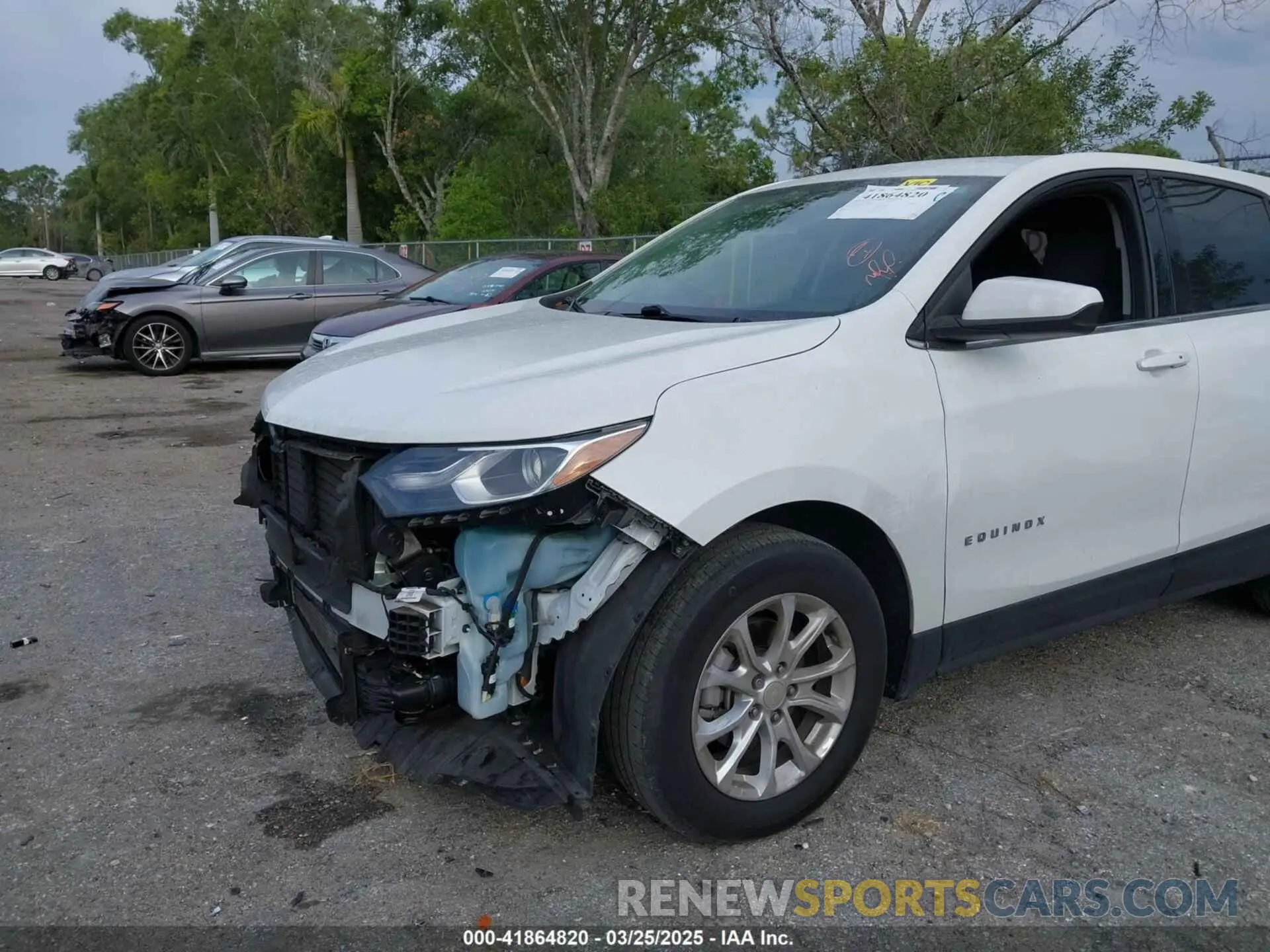 6 Photograph of a damaged car 3GNAXKEV8LS709926 CHEVROLET EQUINOX 2020