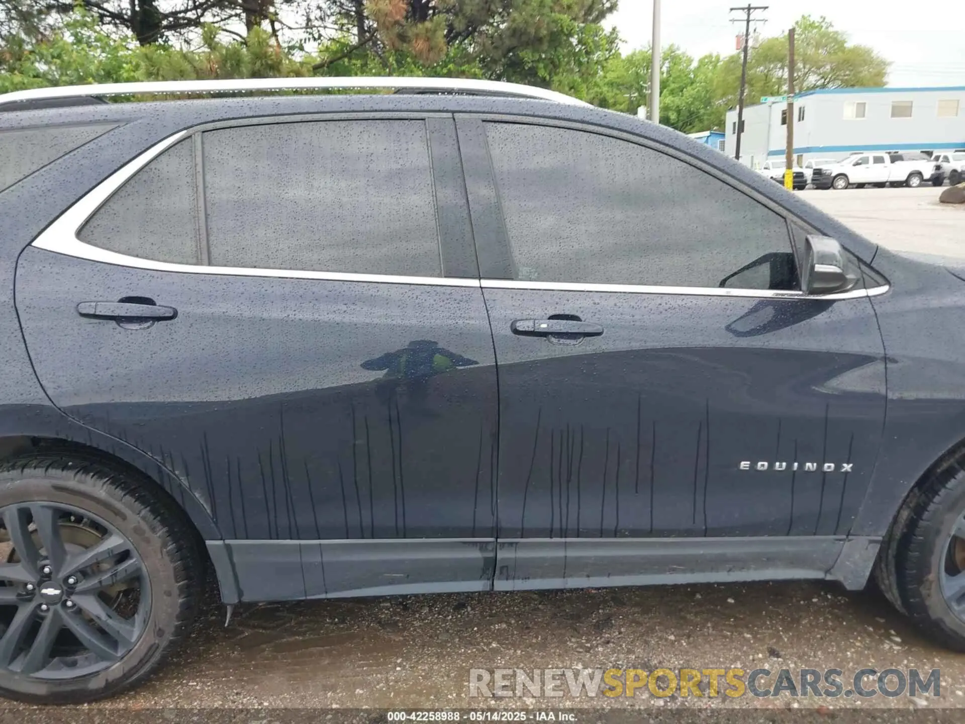 14 Photograph of a damaged car 3GNAXKEV8LS735376 CHEVROLET EQUINOX 2020