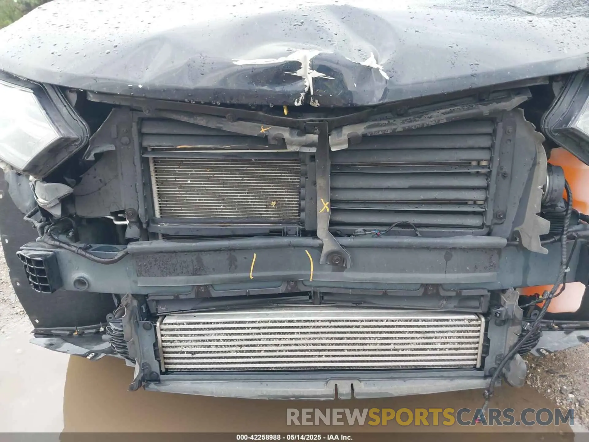6 Photograph of a damaged car 3GNAXKEV8LS735376 CHEVROLET EQUINOX 2020