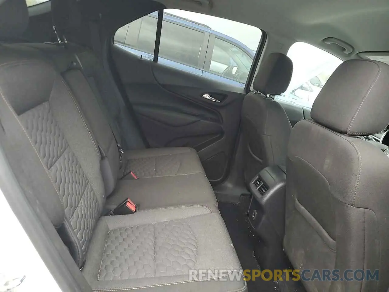 10 Photograph of a damaged car 3GNAXKEV9LL101603 CHEVROLET EQUINOX 2020