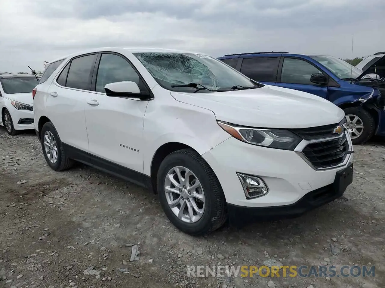 4 Photograph of a damaged car 3GNAXKEV9LL101603 CHEVROLET EQUINOX 2020