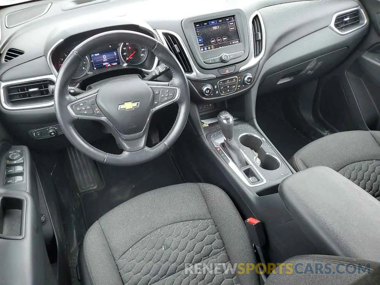 8 Photograph of a damaged car 3GNAXKEV9LL101603 CHEVROLET EQUINOX 2020