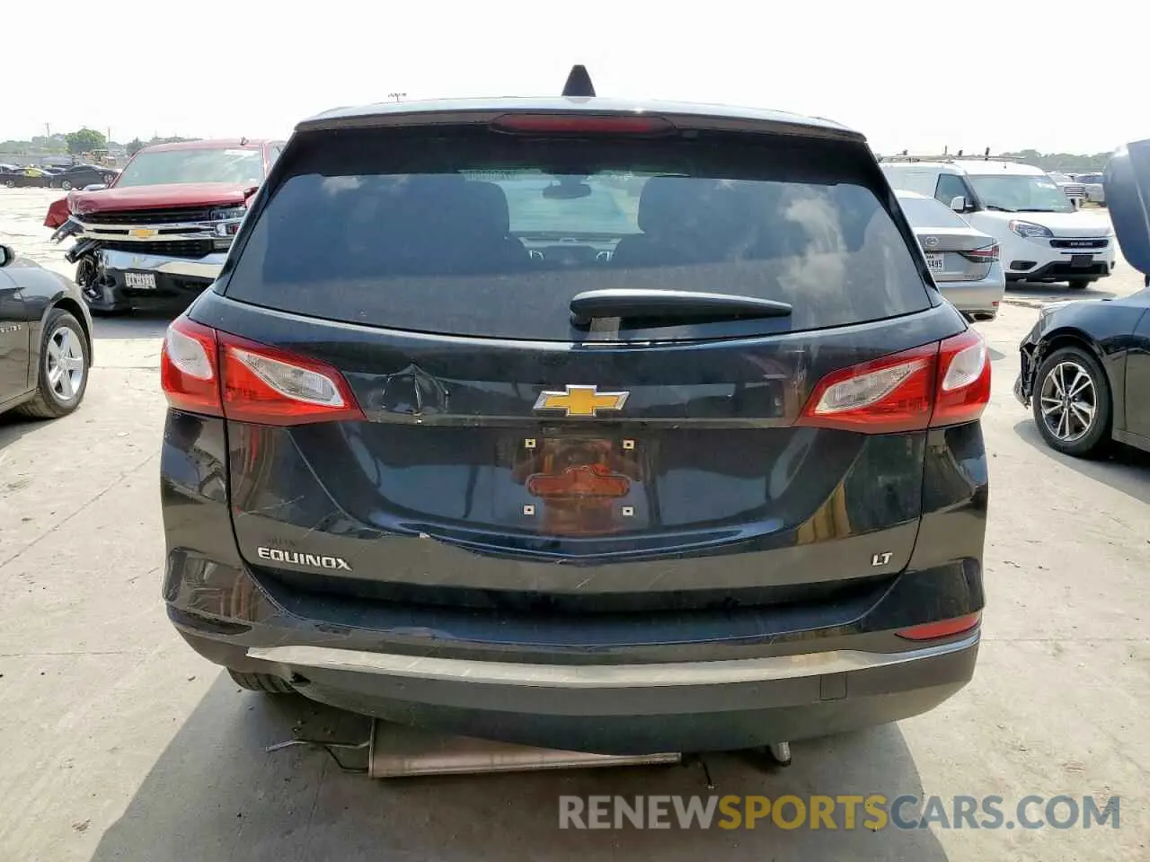 6 Photograph of a damaged car 3GNAXKEV9LL151837 CHEVROLET EQUINOX 2020
