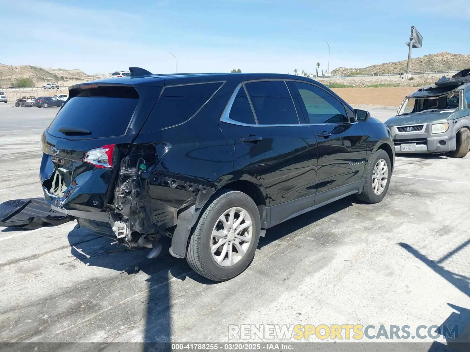 4 Photograph of a damaged car 3GNAXKEV9LL188824 CHEVROLET EQUINOX 2020