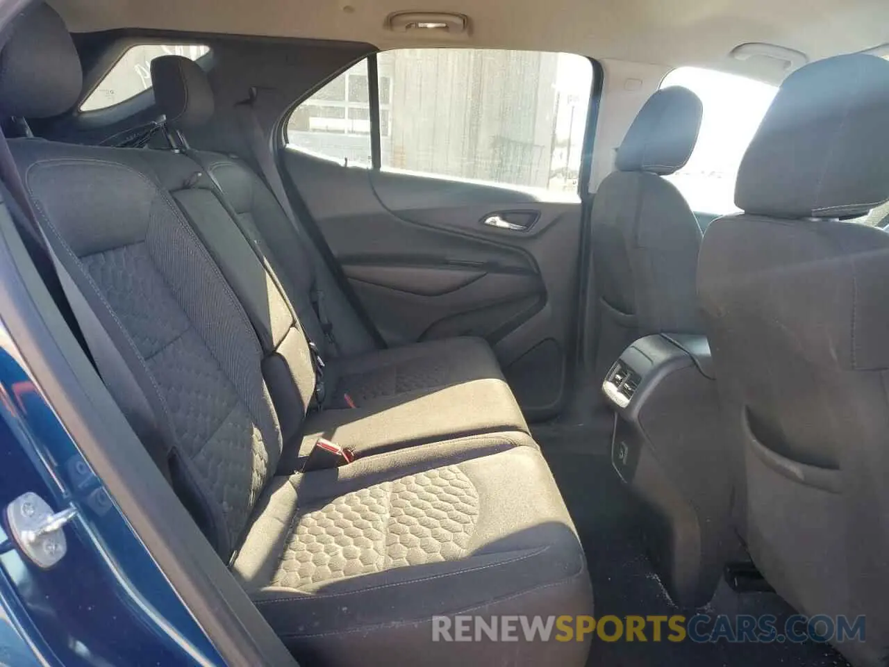 11 Photograph of a damaged car 3GNAXKEV9LL191531 CHEVROLET EQUINOX 2020