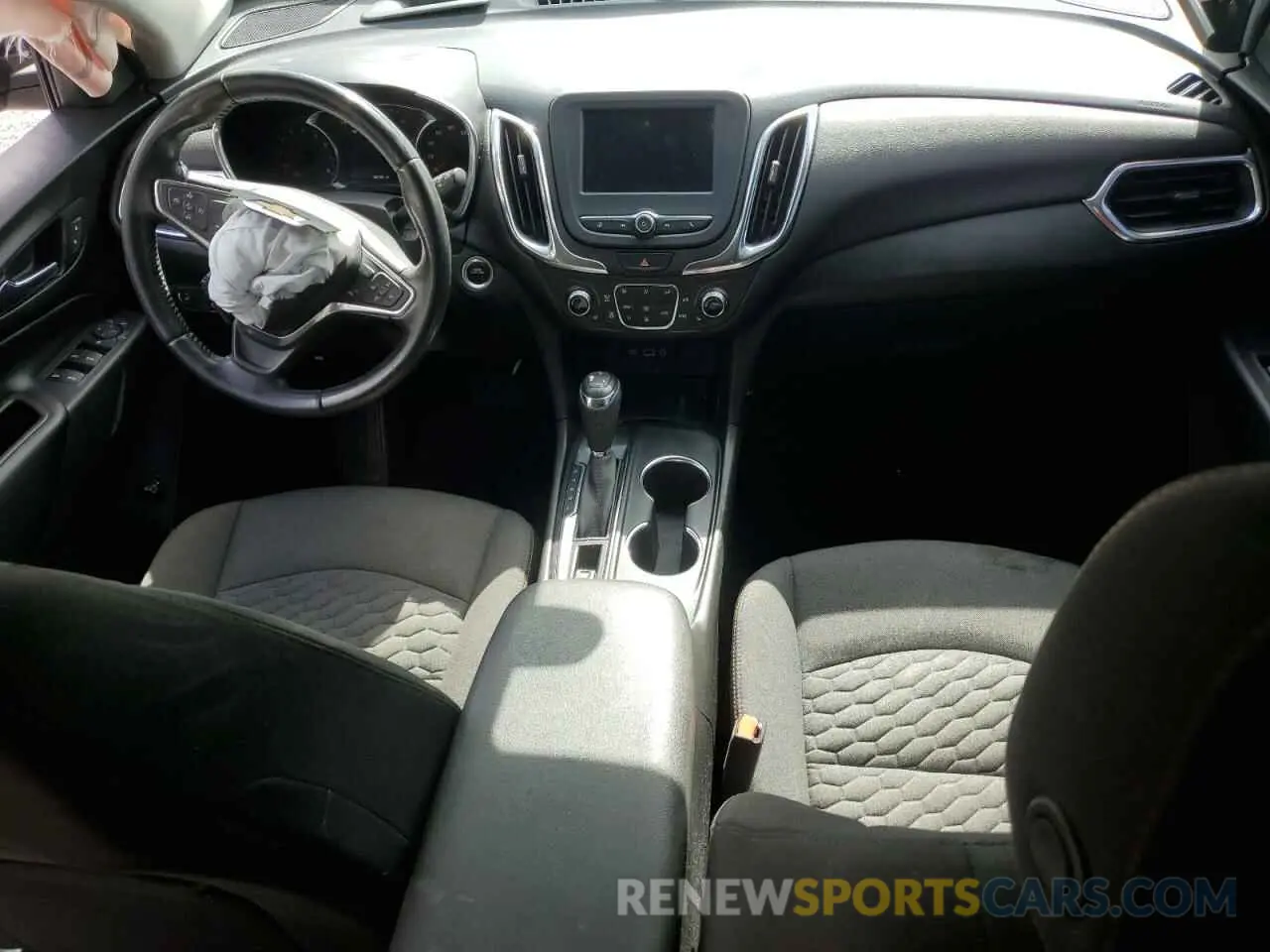 8 Photograph of a damaged car 3GNAXKEV9LS509282 CHEVROLET EQUINOX 2020